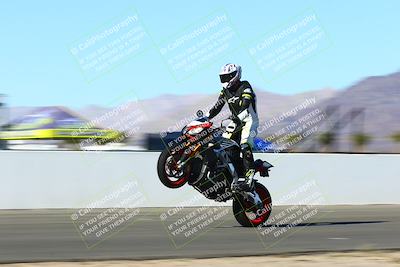 media/Jan-09-2022-SoCal Trackdays (Sun) [[2b1fec8404]]/Front Straight Speed Shots (1pm)/